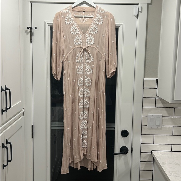 Free People Embroidered Fable Midi Dress Beige XS - Picture 5 of 16